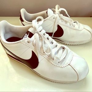 Black & white Nike leather classic Cortez low tops
